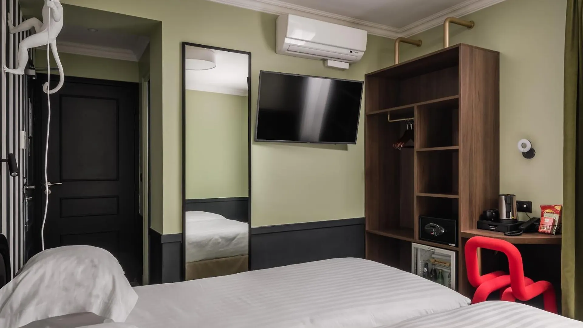 Archetype Etoile Hotel