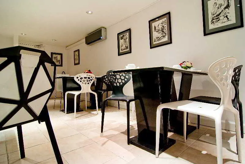 Archetype Etoile Hotel 3*